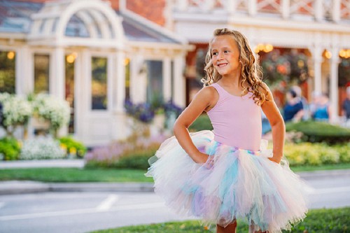 tutu shoot in front of Prince of Wales hotel in Niagara on the lake