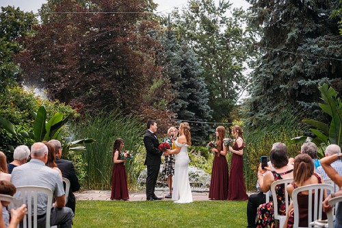 bride and groom outdoor ceremony at white oaks