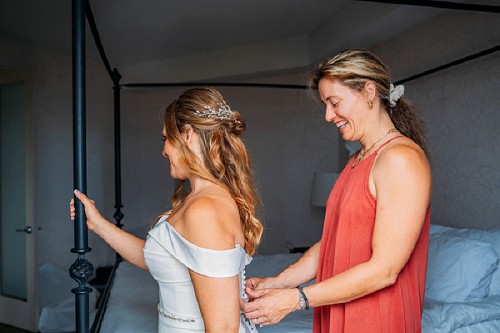 bride getting ready