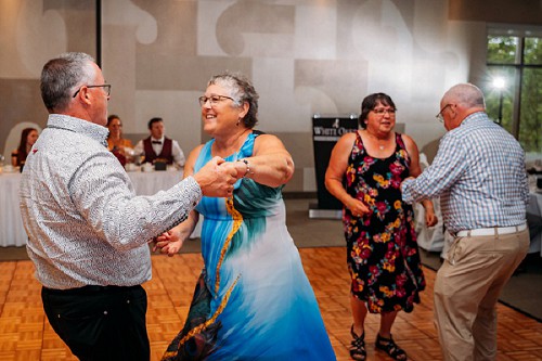 wedding guests dancing