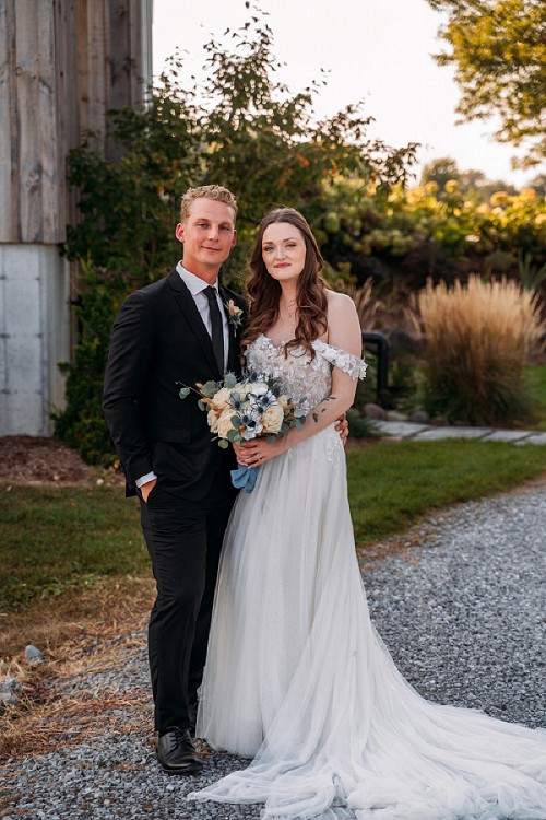 bride and groom traditional portrait