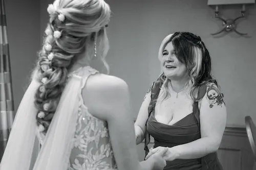 bride maid of honor first look