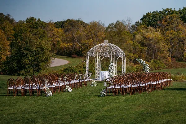 Outdoor Ceremony site Sue Ann Estate Winery wedding