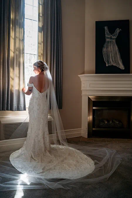 Bride getting ready at Inn on the Twenty
