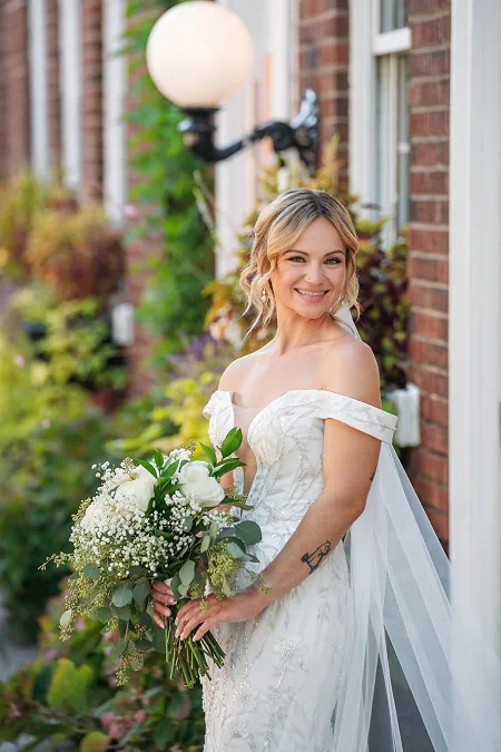 Bride portraits at Inn on the Twenty