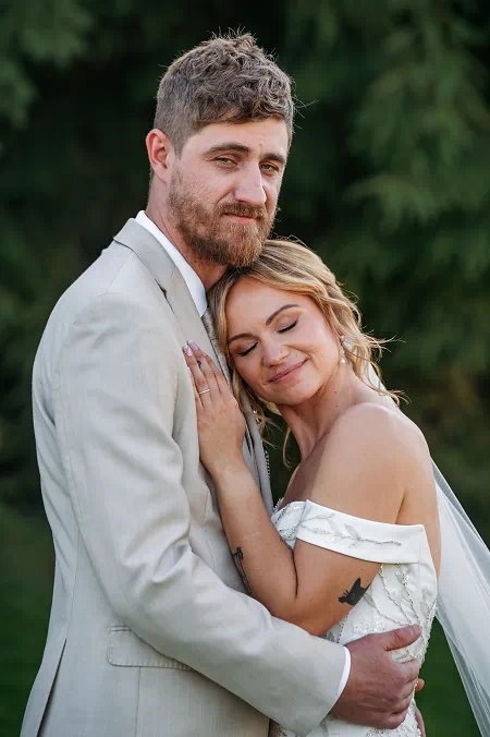 sue ann estate winery wedding photos