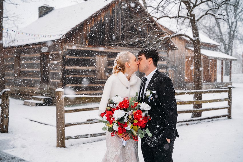 Niagara Falls Winter Wedding