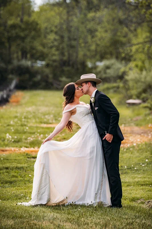 vineyard wedding in niagara on the lake